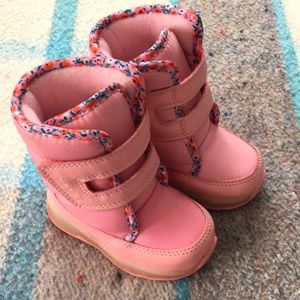 Carter’s size 4 baby boots